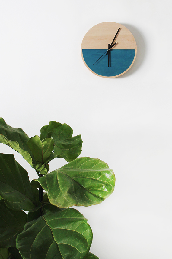 diy color block clock