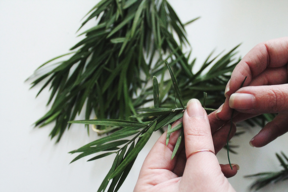 diy triangular wreath