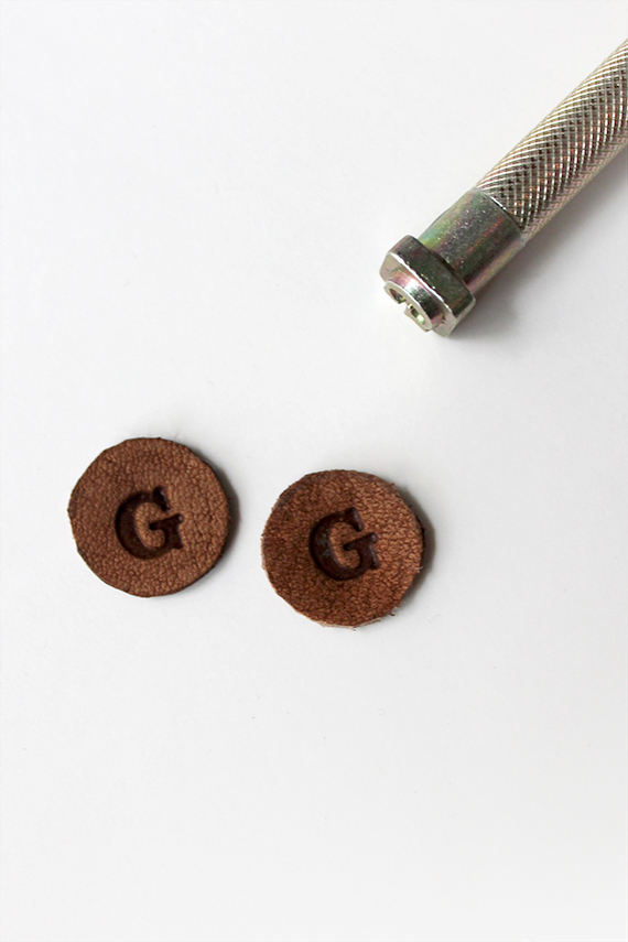 diy leather cufflinks