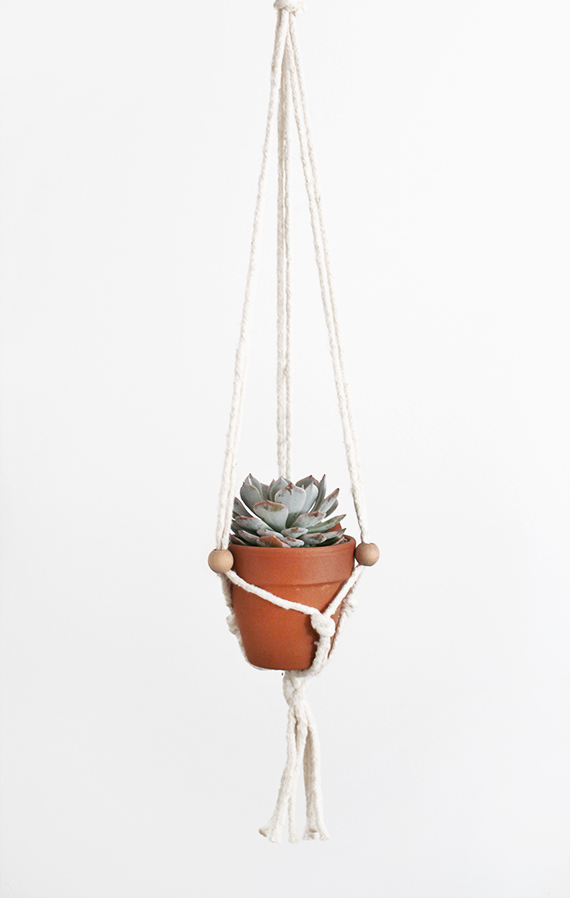 diy macrame plant hangers | almost makes perfect