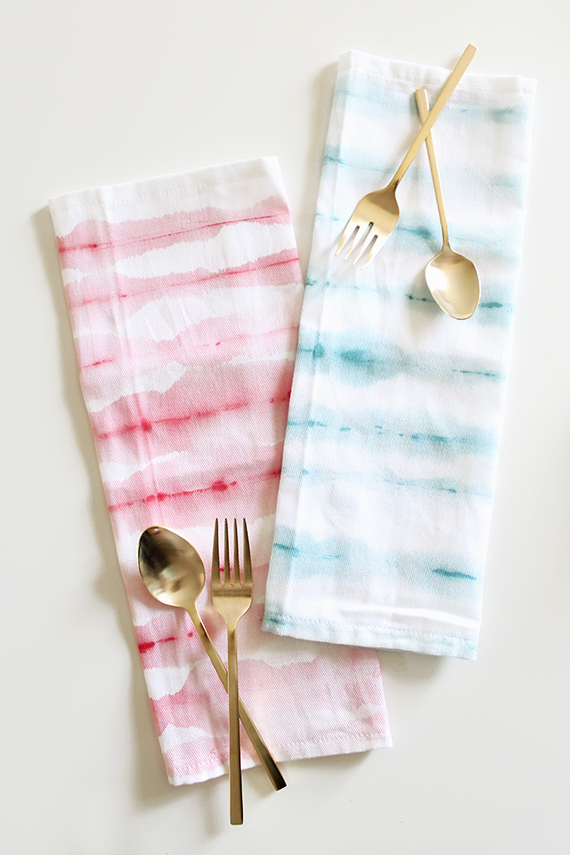 diy watercolor striped napkins | almost makes perfect