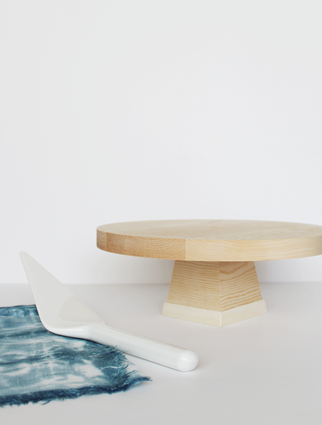 Cake stand discount made of wood