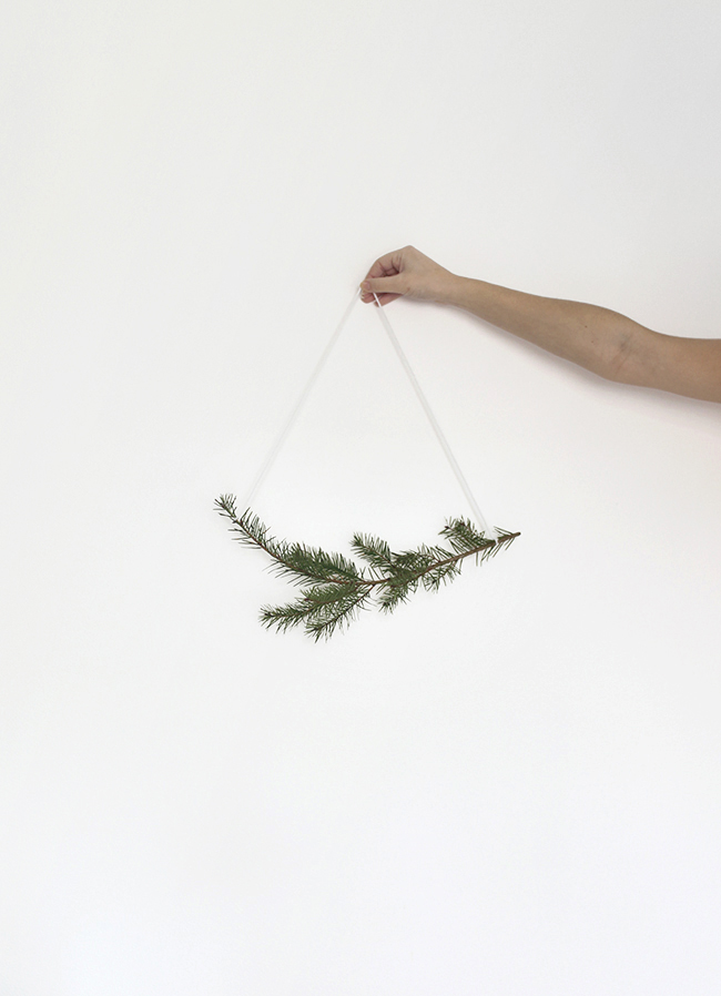 30 second holiday garland | almost makes perfect