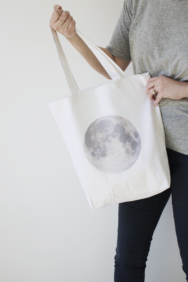 DIY moon tote | almost makes perfect