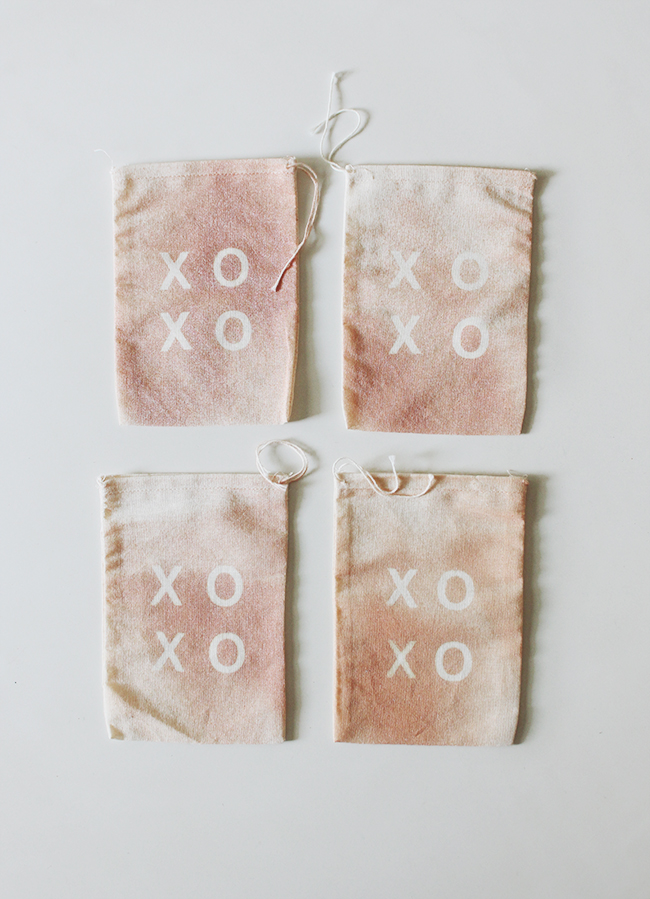 DIY XO treat bags | almost makes perfect