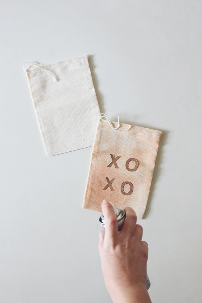 DIY XO treat bags | almost makes perfect