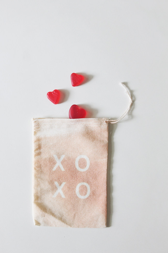 DIY XO treat bags