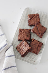 fudgy chewy salty brownies