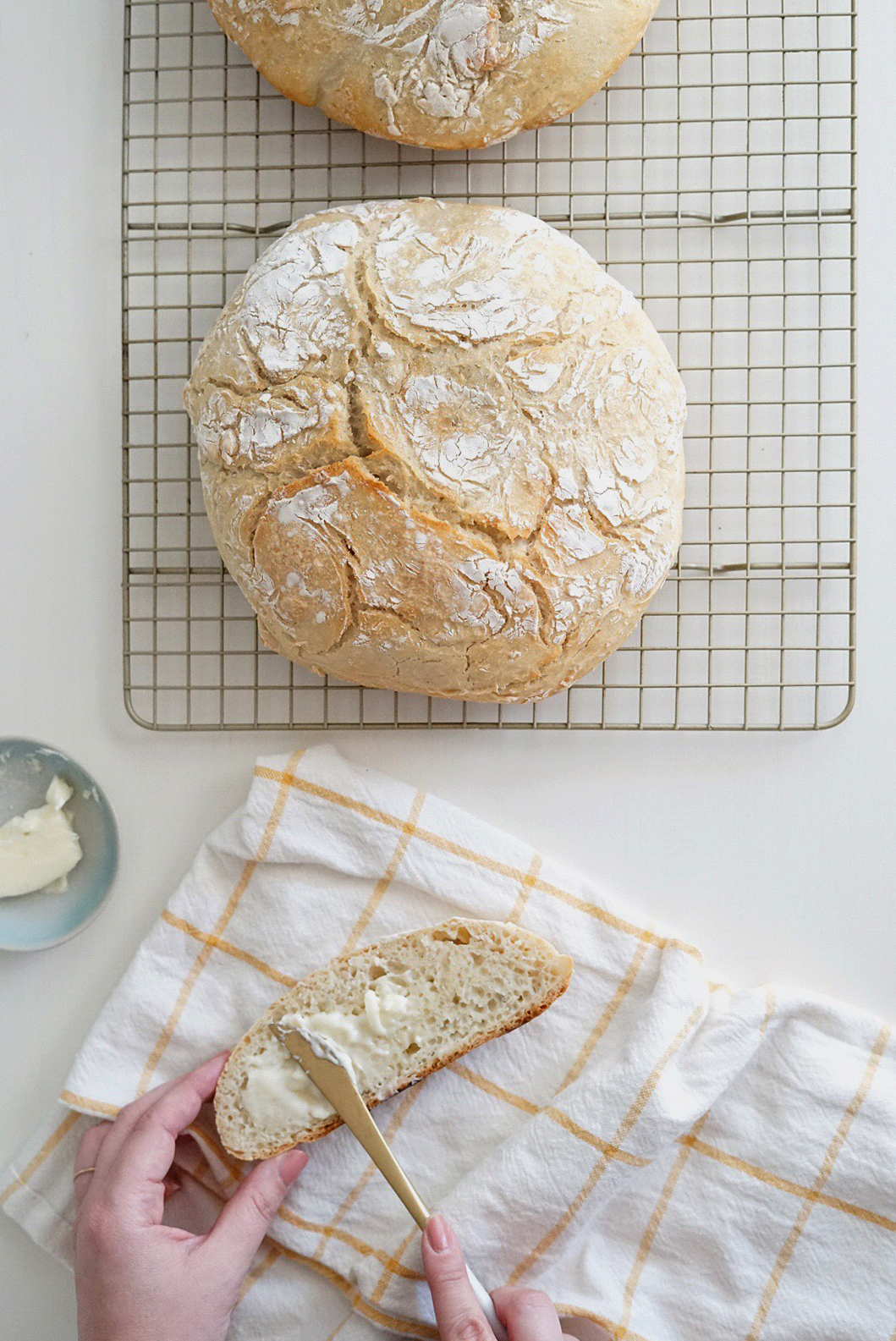 How to Make Crusty Bread Without a Dutch Oven - Life As A Strawberry