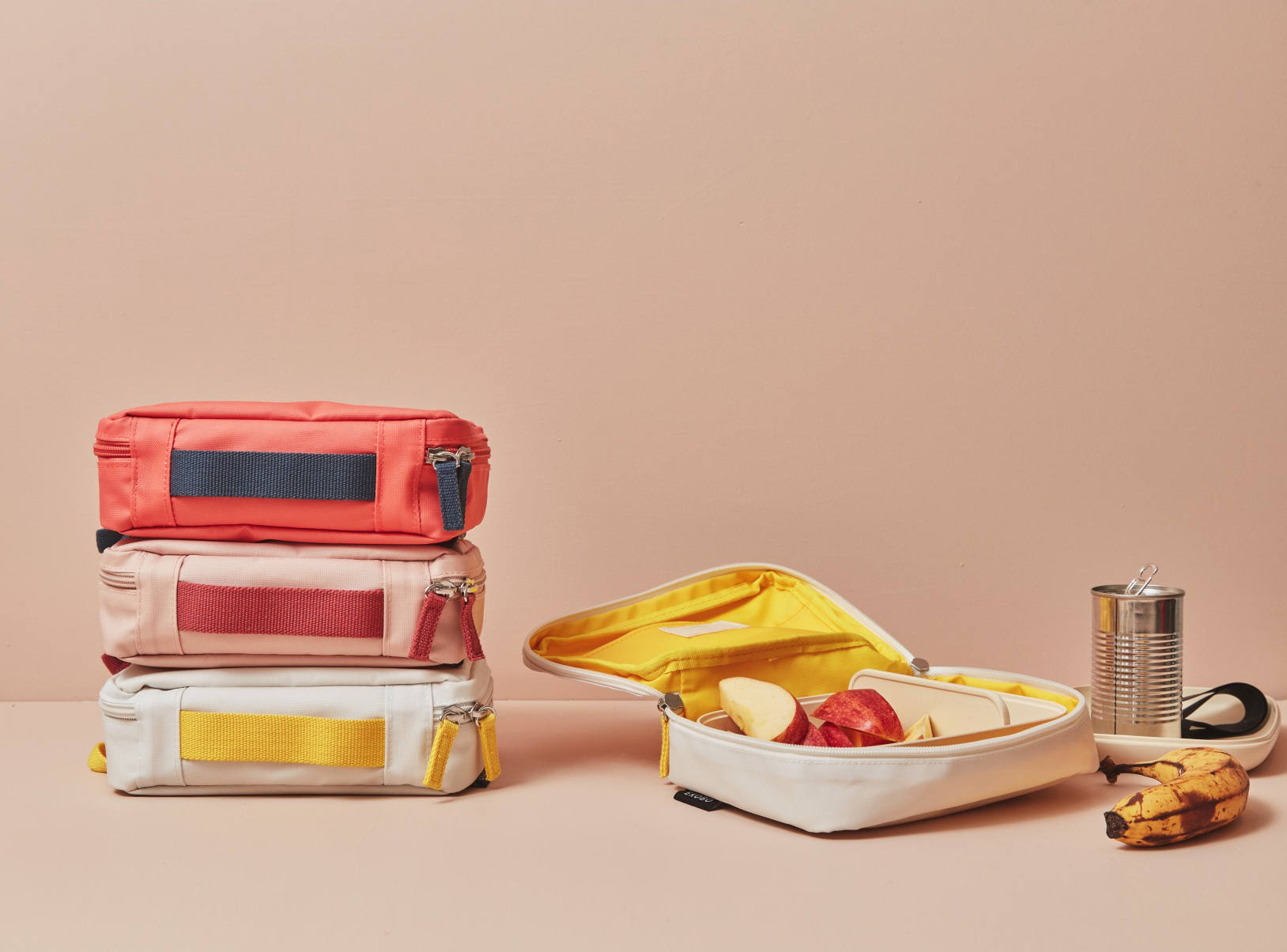 These @Simple Modern lunchboxes are SO cute!!! Check out all 4