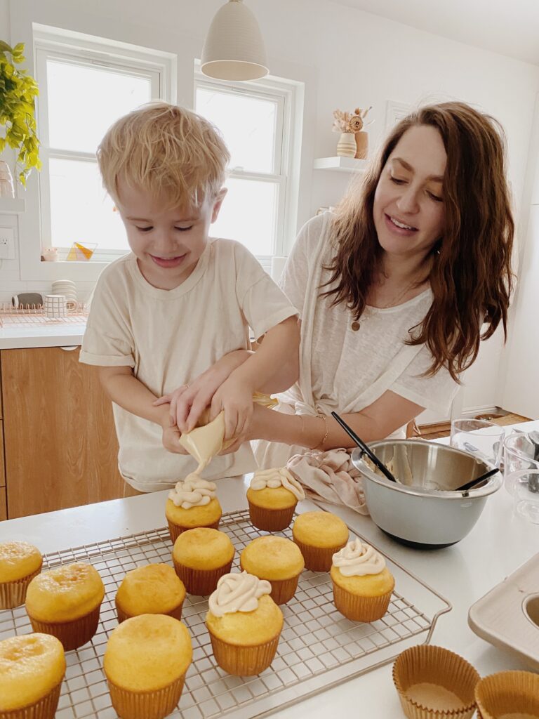 tips for baking and cooking with a toddler (and enjoying it too)