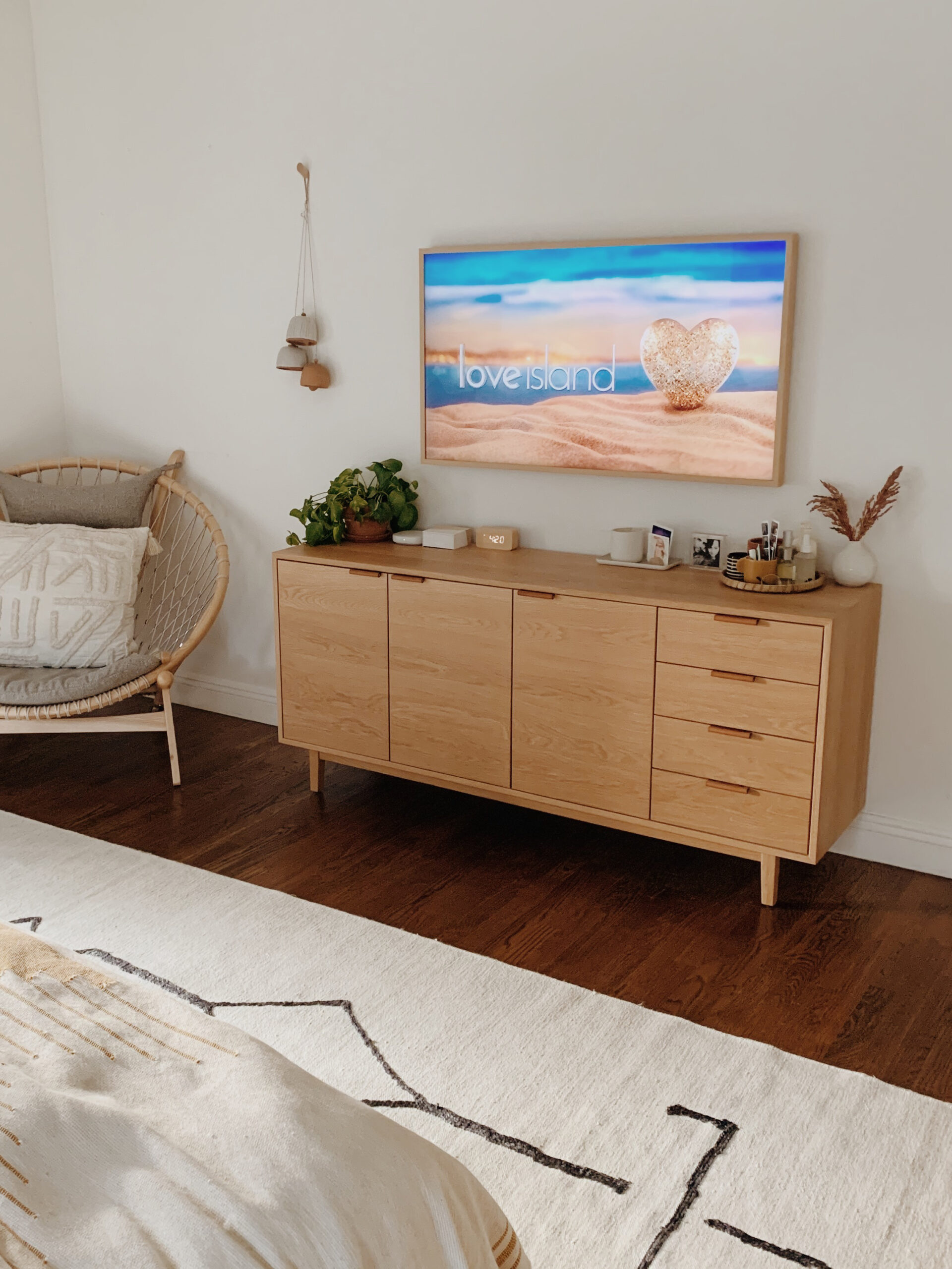 Samsung Frame TV Review & Mounting Guide - Color & Chic