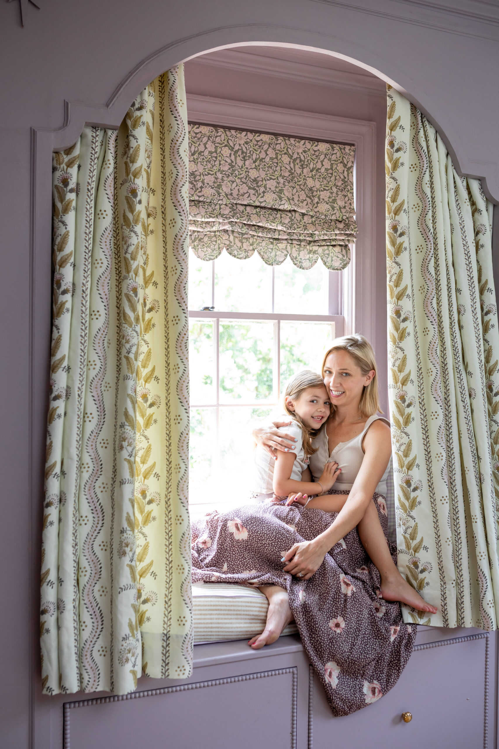 home tour : jourdan fairchild's colorful vintage wonderland